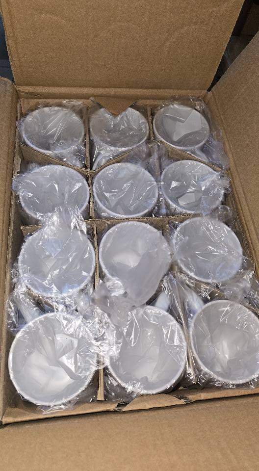 Caja de tazas blancas de 11oz de 36 unidades para sublimar
